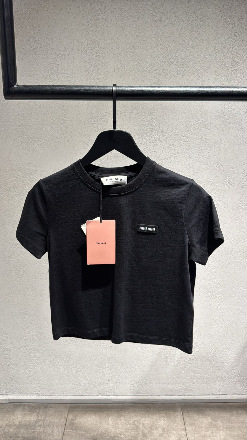 Premium Women's Regular Fit Cropped T Shirt - Black/White