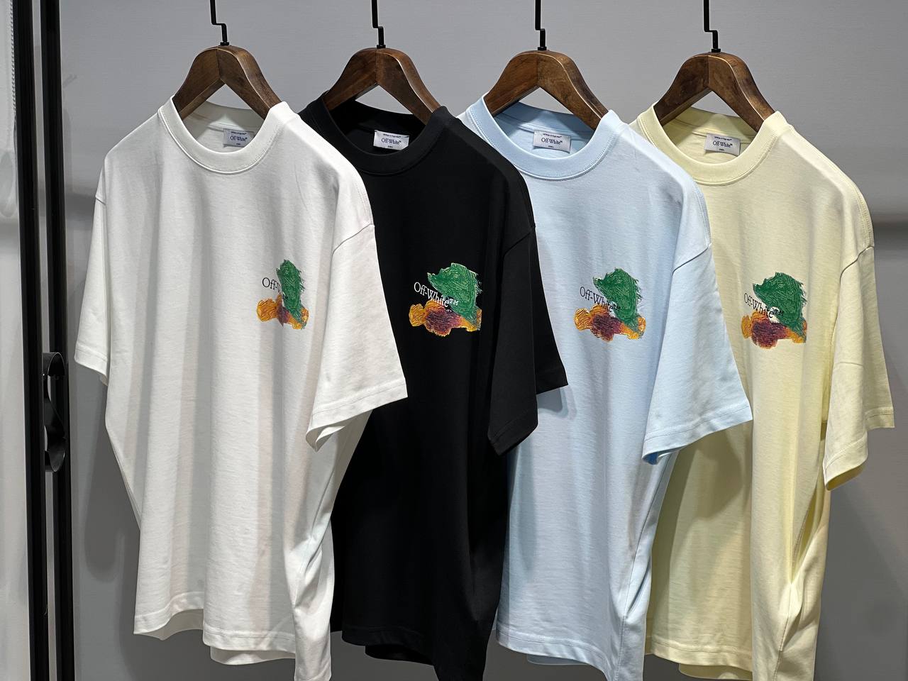 Off Premium Brushstroke Arrows Tee
