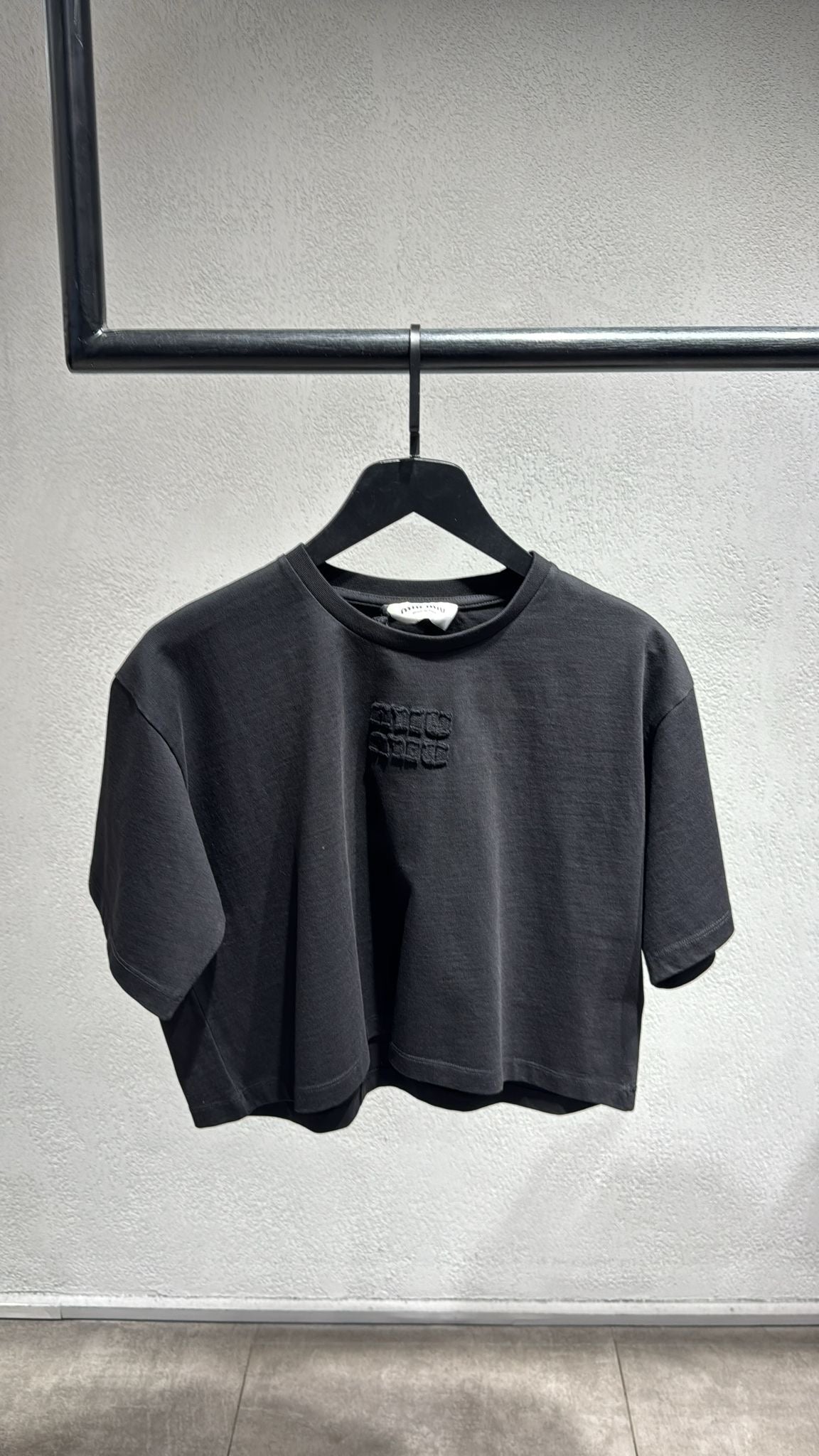 Miu Premium Cropped Logo Tee