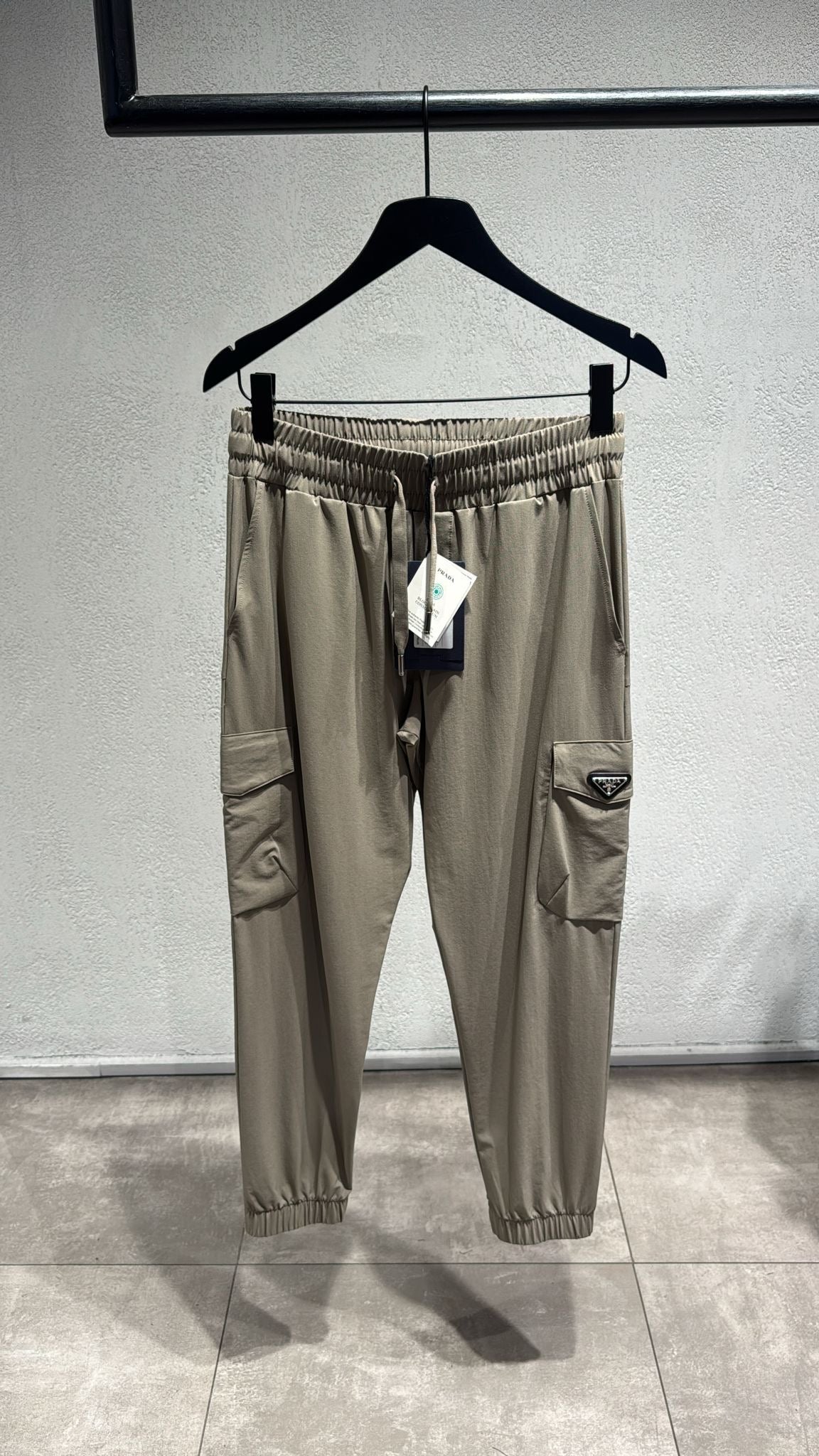 Men's Cargo Parachute Trousers - Regular Fit - Khaki/Stone Grey